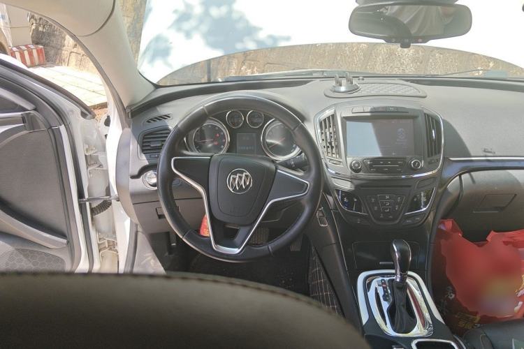 Used Buick Regal 2014 1.6T Fashionable Tech Edition Steering Wheel