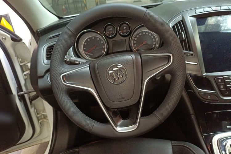 Used Buick Regal 2014 1.6T Fashionable Tech Edition Steering Wheel