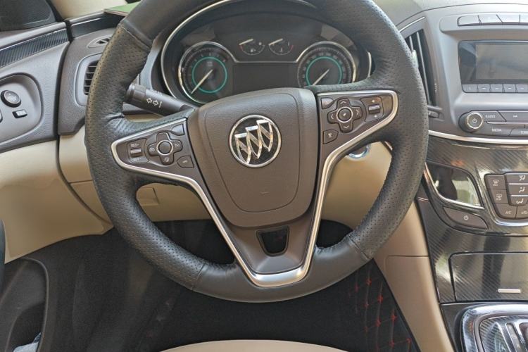 Used Buick Regal 2014 2.0L Elite Fashion Edition Steering Wheel