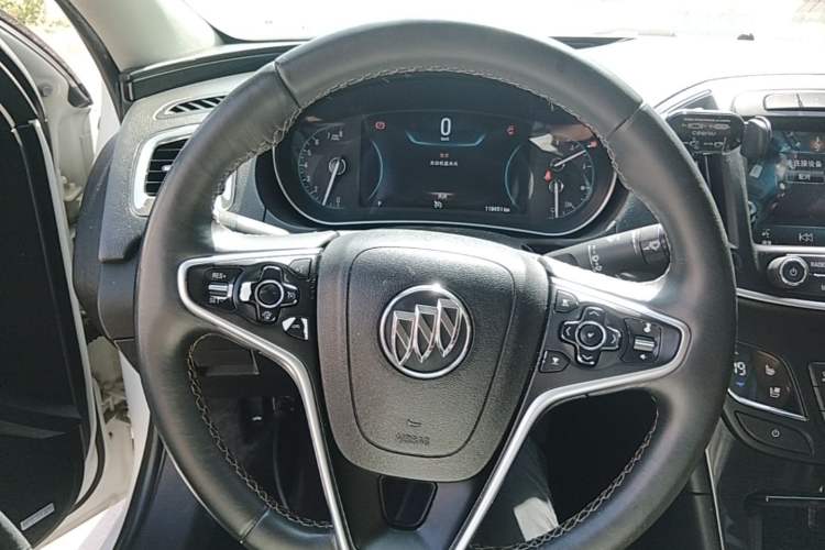 Used Buick Regal 2014 GS 2.0T Passionate Sport Edition Steering Wheel