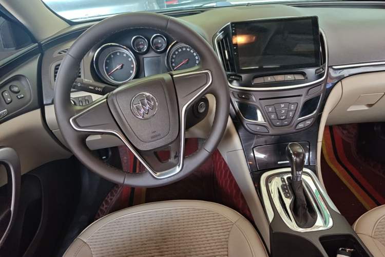 Used Buick Regal 2014 2.0L Leading Fashion Edition Steering Wheel