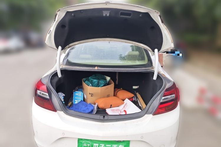 Used Buick Regal 2014 2.0L Elite Fashion Edition Trunk
