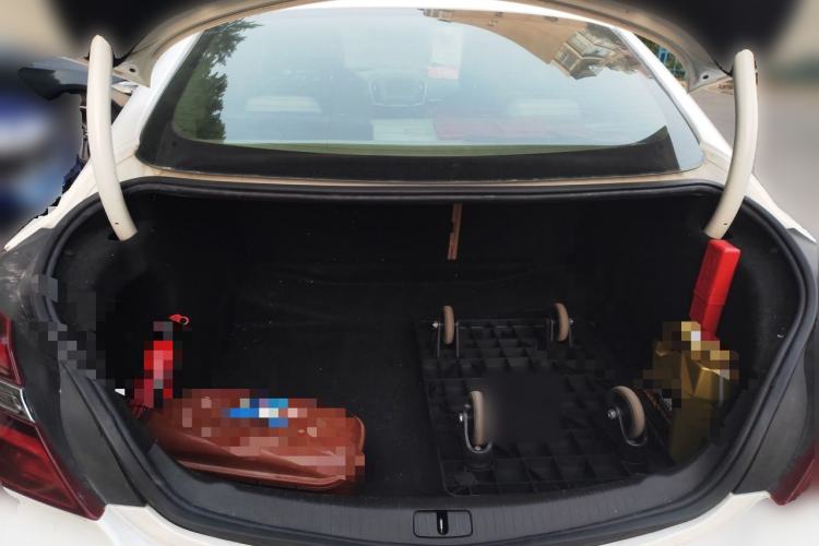 Used Buick Regal 2014 2.0L Leading Fashion Edition Trunk
