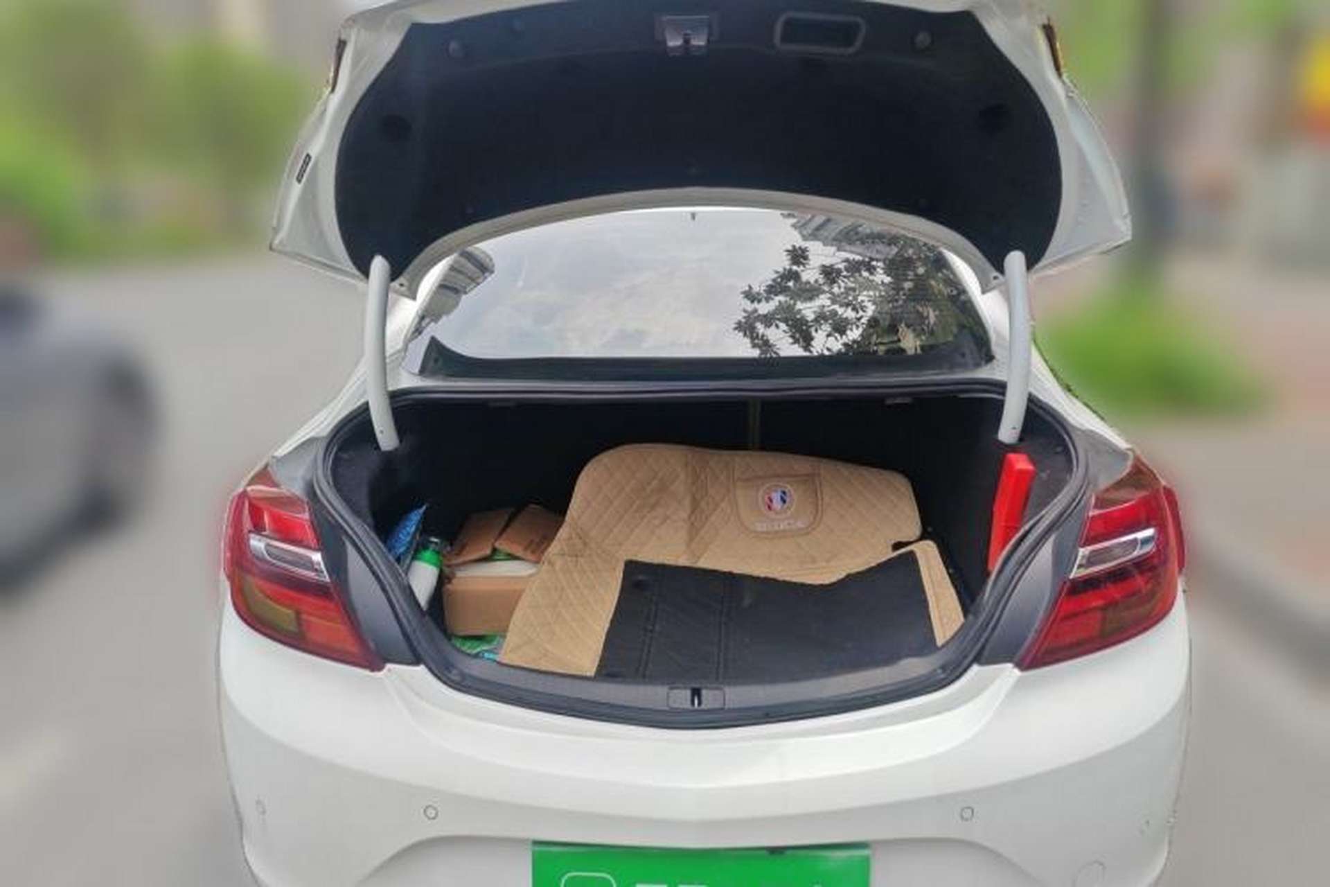 Used Buick Regal 2014 2.0L Leading Fashion Edition Trunk