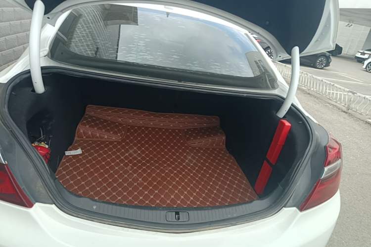 Used Buick Regal 2014 GS 2.0T Passionate Sport Edition Trunk
