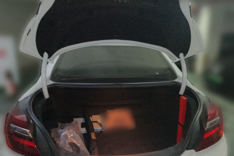 Used Buick Regal 2014 1.6T Fashionable Tech Edition Trunk