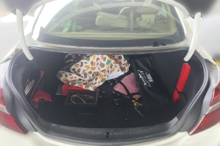 Used Buick Regal 2014 2.0L Elite Fashion Edition Trunk