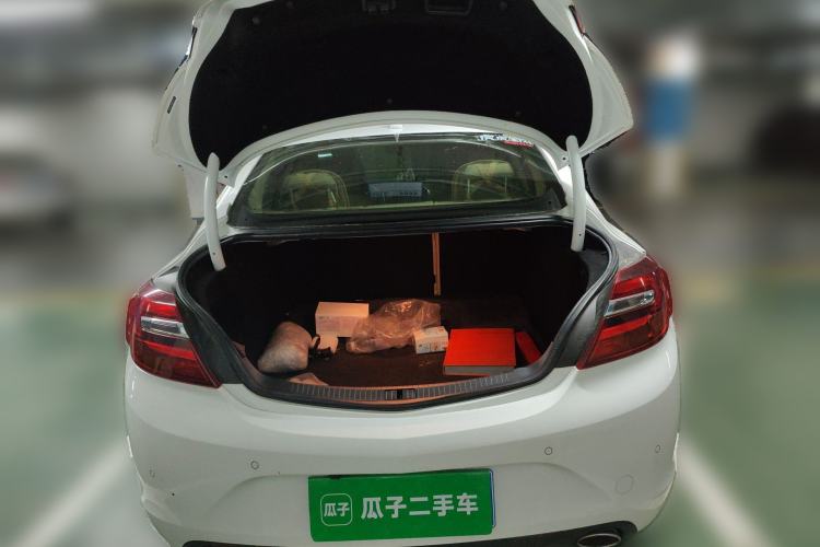 Used Buick Regal 2014 2.0L Leading Fashion Edition Trunk