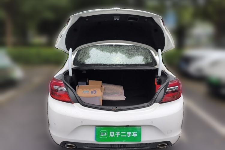 Used Buick Regal 2014 1.6T Fashionable Tech Edition Trunk