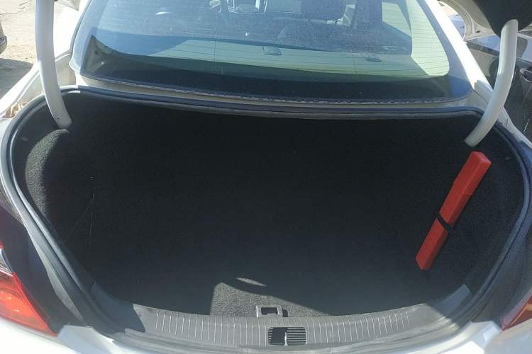 Used Buick Regal 2014 1.6T Fashionable Tech Edition Trunk