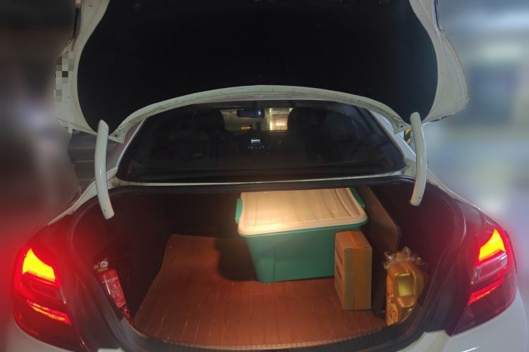 Used Buick Regal 2014 2.0L Elite Fashion Edition Trunk