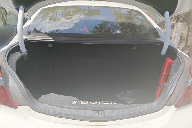 Used Buick Regal 2014 1.6T Fashionable Tech Edition Trunk