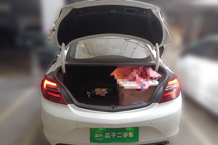 Used Buick Regal 2014 1.6T Fashionable Tech Edition Trunk