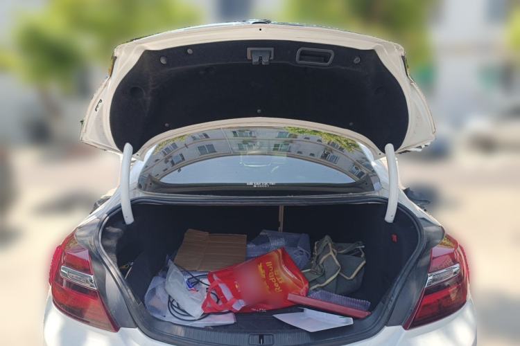 Used Buick Regal 2014 2.0L Leading Fashion Edition Trunk