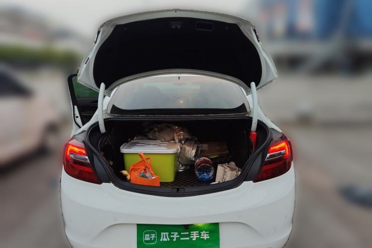 Used Buick Regal 2014 1.6T Fashionable Tech Edition Trunk