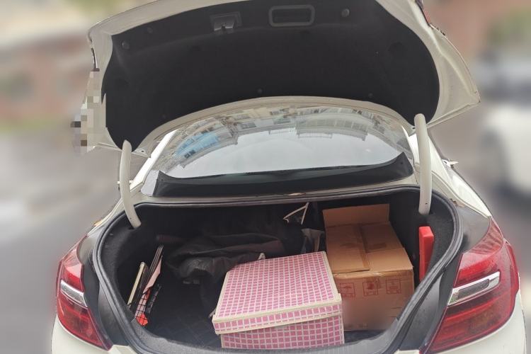 Used Buick Regal 2014 2.0L Elite Fashion Edition Trunk