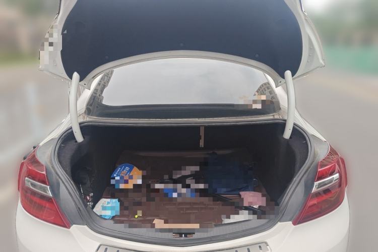 Used Buick Regal 2014 2.0L Leading Fashion Edition Trunk