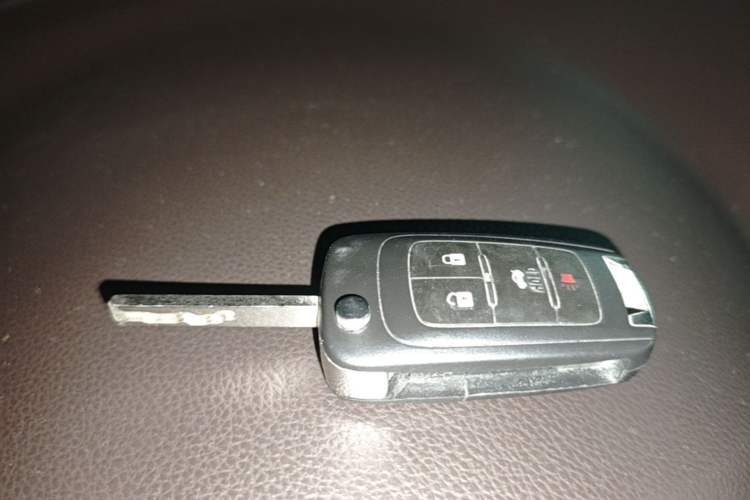 Used Buick Regal 2014 2.0L Leading Fashion Edition Vehicle Key