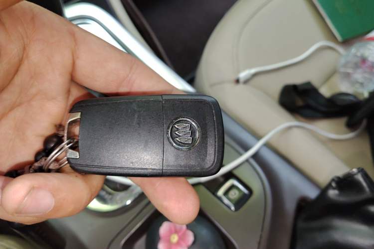 Used Buick Regal 2014 2.0L Elite Fashion Edition Vehicle Key
