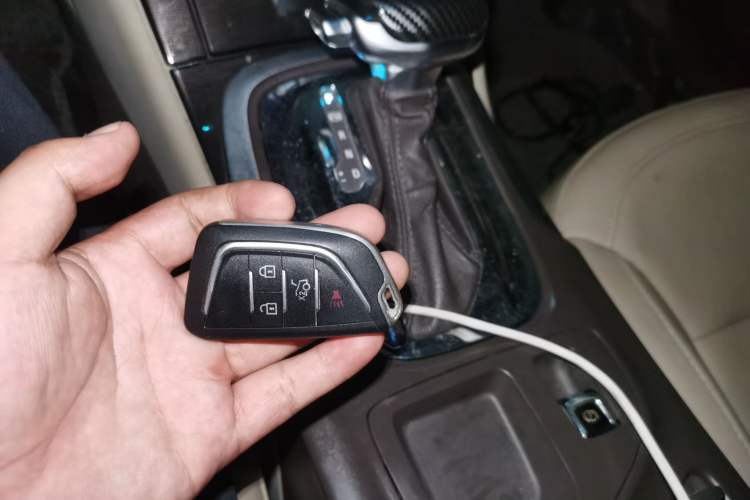 Used Buick Regal 2014 2.0L Elite Fashion Edition Vehicle Key