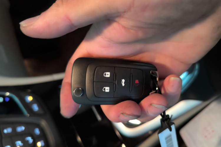 Used Buick Regal 2014 2.0L Leading Fashion Edition Vehicle Key