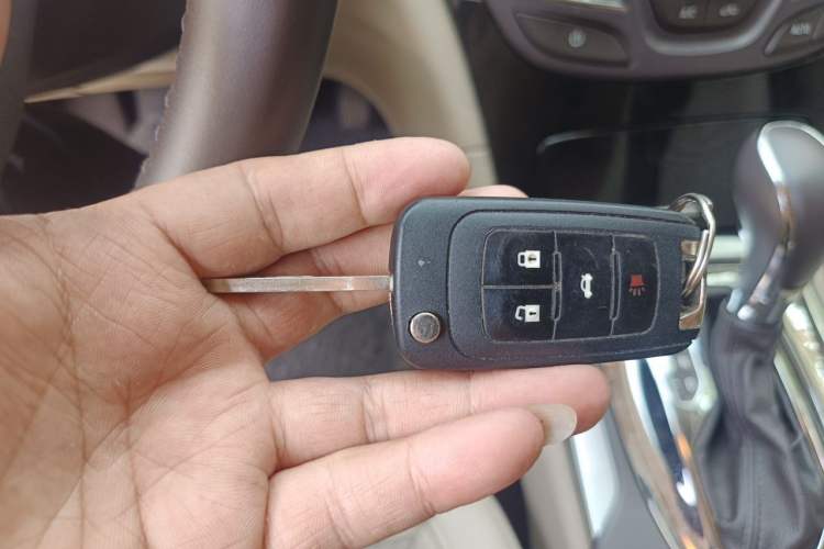 Used Buick Regal 2014 2.0L Leading Fashion Edition Vehicle Key