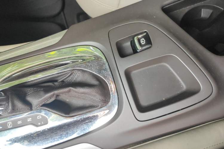 Used Buick Regal 2014 2.0L Elite Fashion Edition Vehicle Key