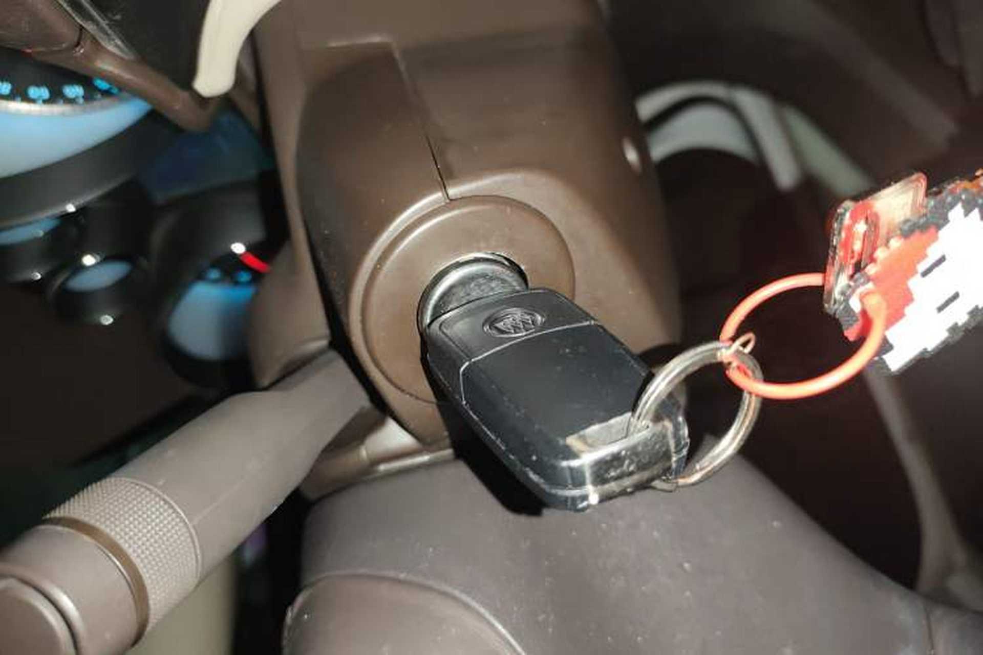 Used Buick Regal 2014 2.0L Leading Fashion Edition Vehicle Key