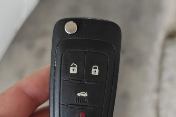 Used Buick Regal 2014 2.0L Leading Fashion Edition Vehicle Key
