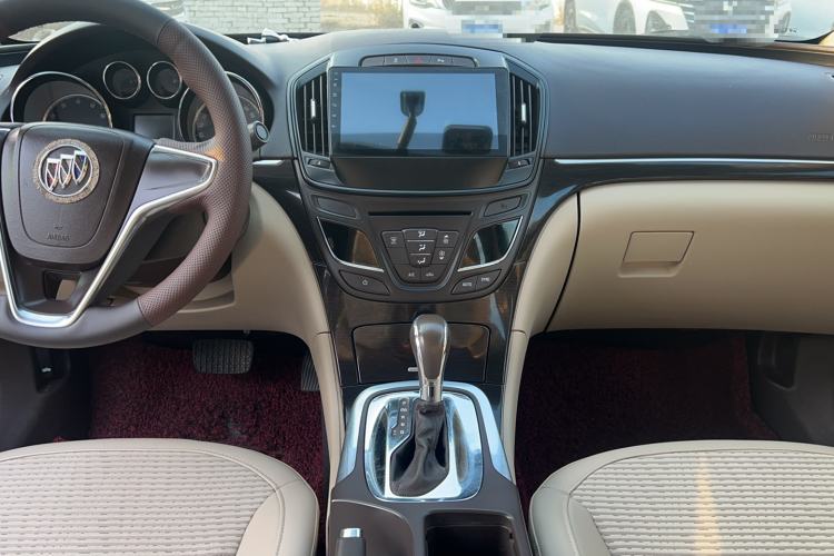 Used Buick Regal 2014 2.0L Leading Fashion Edition Audio And AC Panel