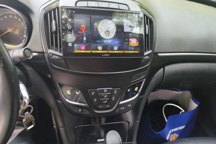 Used Buick Regal 2014 1.6T Fashionable Tech Edition Audio And AC Panel