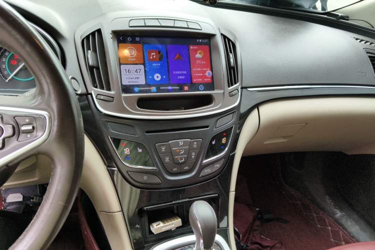 Used Buick Regal 2014 2.0L Elite Fashion Edition Audio And AC Panel