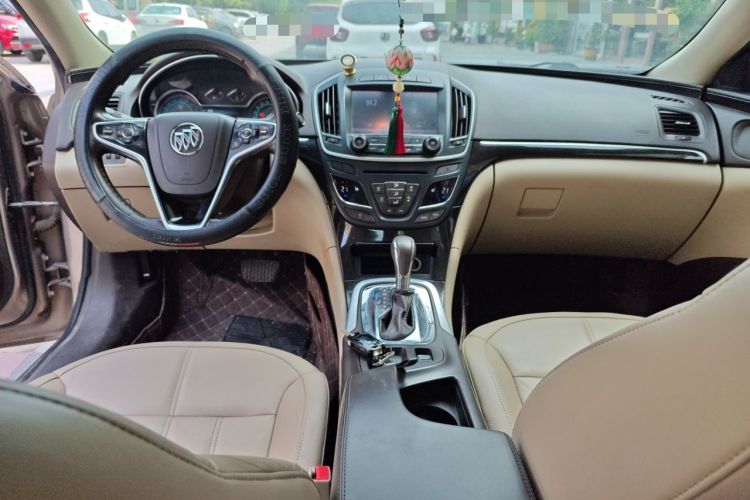 Used Buick Regal 2014 2.0L Elite Fashion Edition Center Console