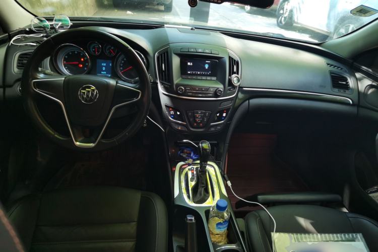 Used Buick Regal 2014 1.6T Fashionable Tech Edition Center Console