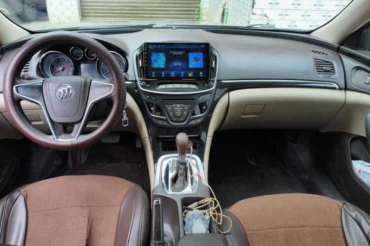 Used Buick Regal 2014 2.0L Leading Fashion Edition Center Console