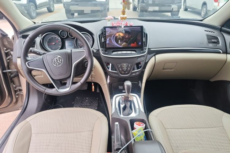Used Buick Regal 2014 2.0L Leading Fashion Edition Center Console