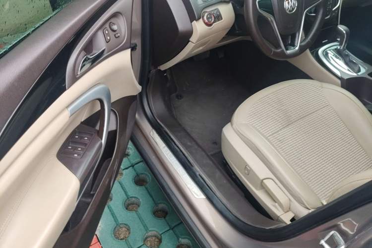 Used Buick Regal 2014 2.0L Leading Fashion Edition Driver Seat
