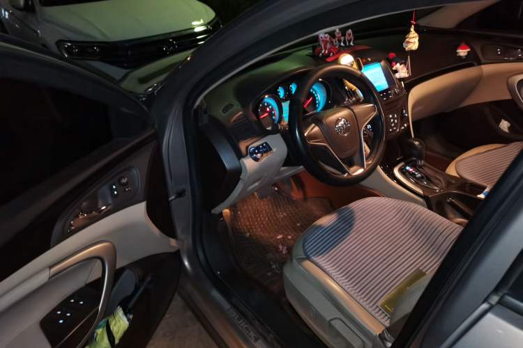 Used Buick Regal 2014 2.0L Leading Fashion Edition Driver Seat