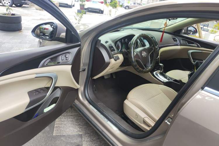 Used Buick Regal 2014 2.0L Leading Fashion Edition Driver Seat