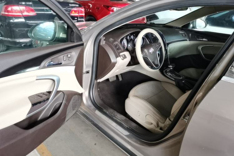 Used Buick Regal 2014 2.0L Leading Fashion Edition Driver Seat
