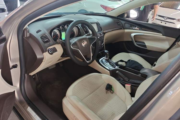 Used Buick Regal 2014 2.0L Leading Fashion Edition Driver Seat