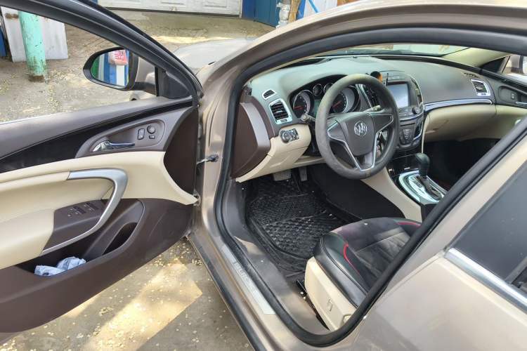 Used Buick Regal 2014 2.0L Leading Fashion Edition Driver Seat