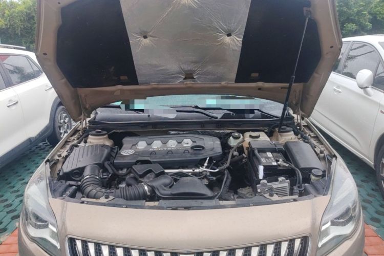 Used Buick Regal 2014 2.0L Leading Fashion Edition Engine Bay