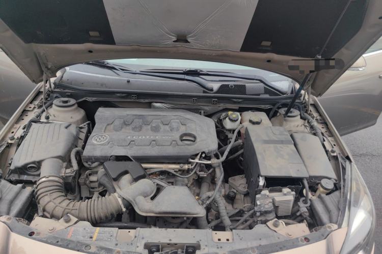 Used Buick Regal 2014 2.0L Elite Fashion Edition Engine Bay