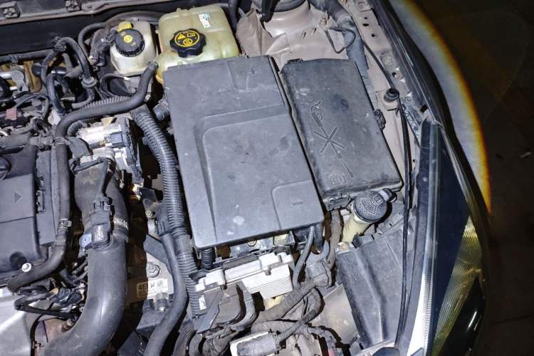 Used Buick Regal 2014 1.6T Fashionable Tech Edition Engine Bay Left