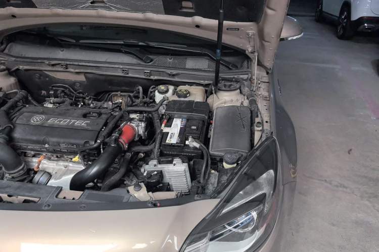Used Buick Regal 2014 1.6T Fashionable Tech Edition Engine Bay Left