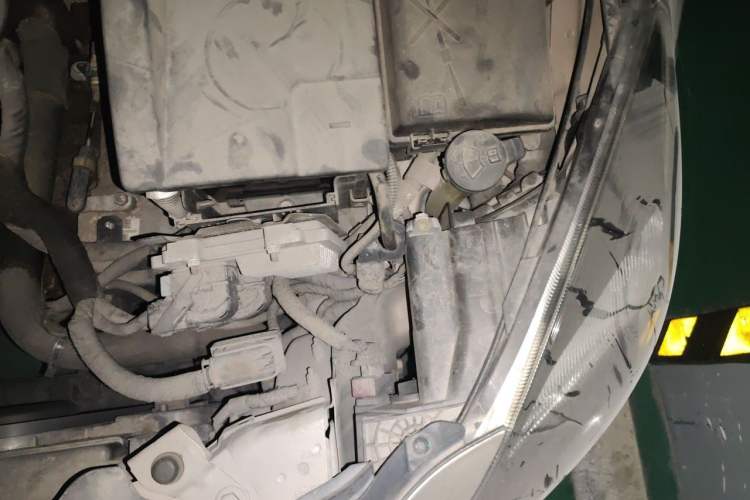 Used Buick Regal 2014 2.0L Leading Fashion Edition Engine Bay Left