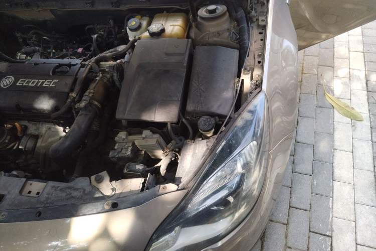 Used Buick Regal 2014 1.6T Fashionable Tech Edition Engine Bay Left