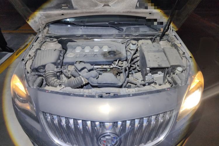 Used Buick Regal 2014 2.0L Leading Fashion Edition Engine Bay