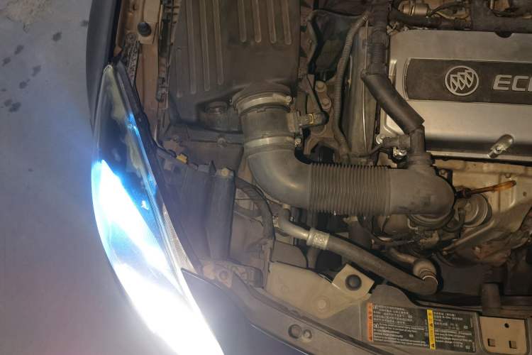 Used Buick Regal 2014 1.6T Fashionable Tech Edition Engine Bay Right